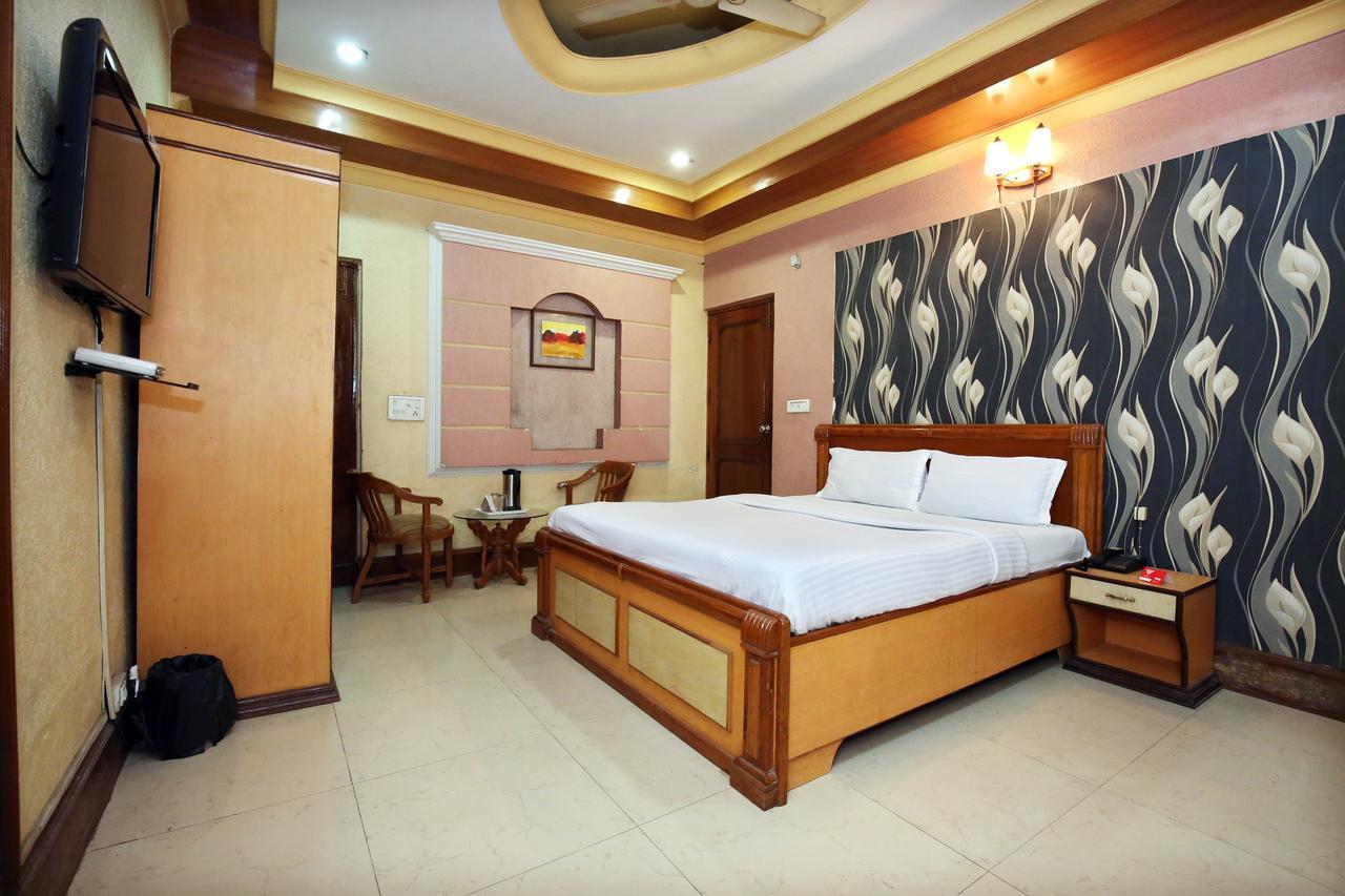 Capital O 10990 Hotel Gobind Regency Zirakpur Εξωτερικό φωτογραφία