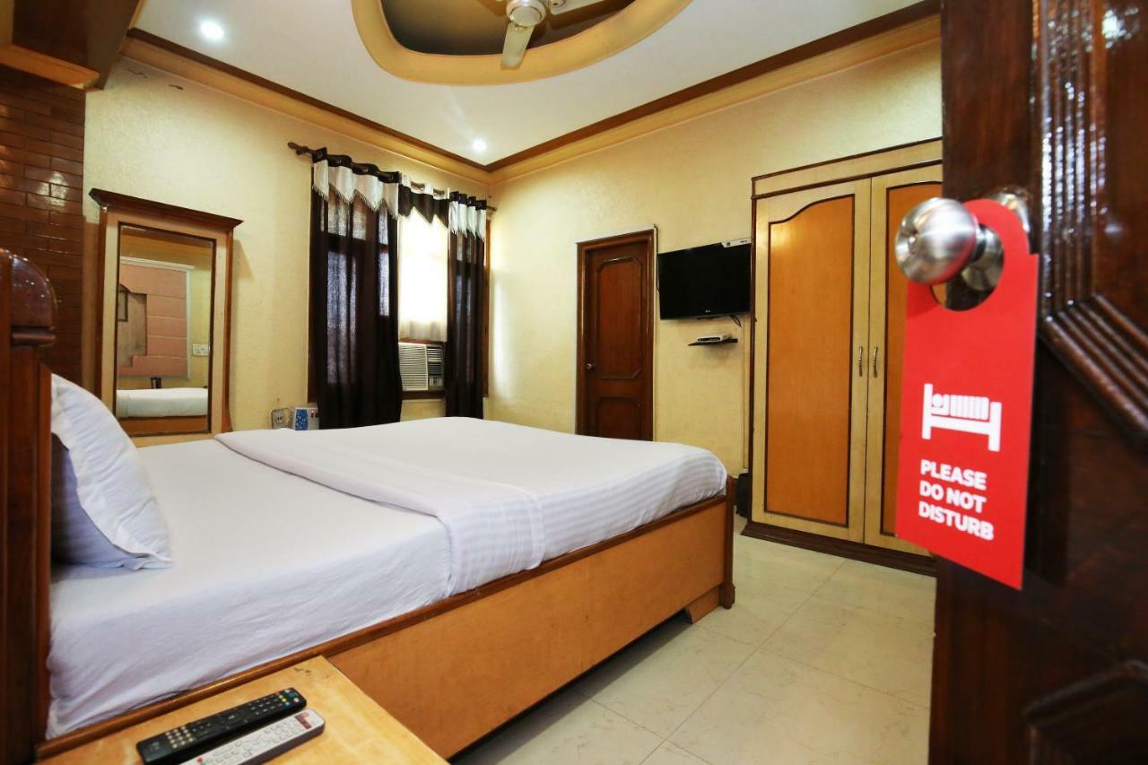 Capital O 10990 Hotel Gobind Regency Zirakpur Εξωτερικό φωτογραφία