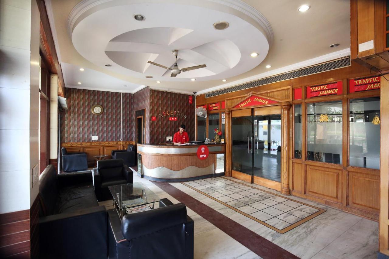 Capital O 10990 Hotel Gobind Regency Zirakpur Εξωτερικό φωτογραφία